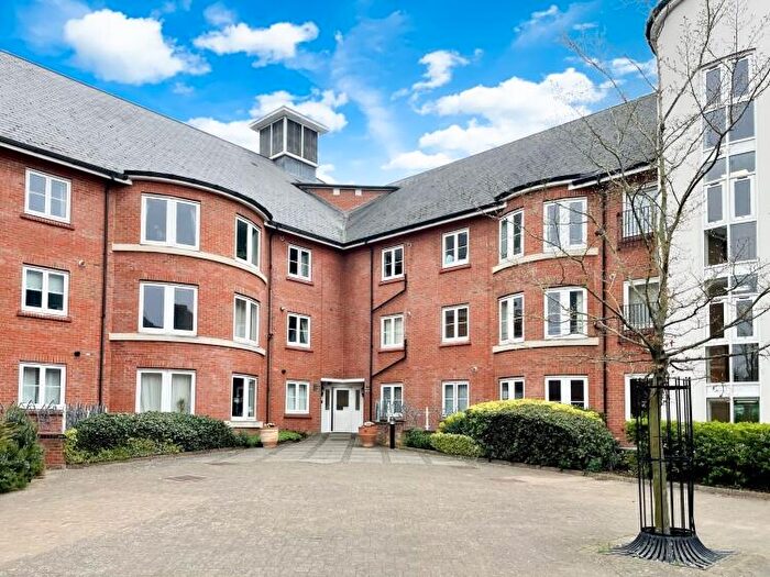 1 Bedroom Apartment To Rent In Quakers Court, Abingdon, OX14