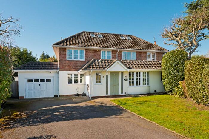 5 Bedroom Detached House For Sale In Marrowells, Weybridge, Surrey, KT13
