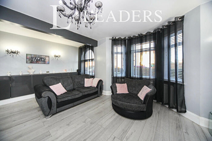 5 Bedroom Detached House To Rent In Delaune, Queen Street, Dunstable -, LU5