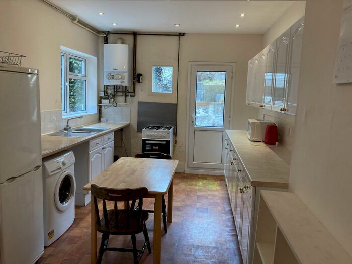 5 Bedroom End Of Terrace House To Rent In Hartington Road, Brighton, BN2