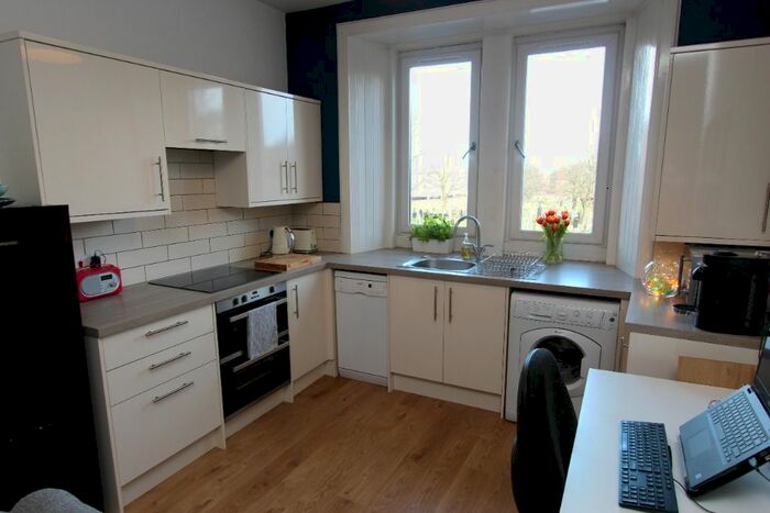 1 Bedroom Flat To Rent In Albion Road, Leith, Edinburgh, EH7