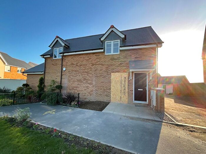 2 Bedroom Apartment To Rent In Wigeon Road, Bude, EX23