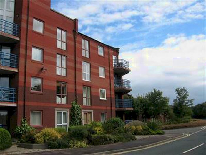 2 Bedroom Apartment To Rent In Princes Reach, Docklands, PR2