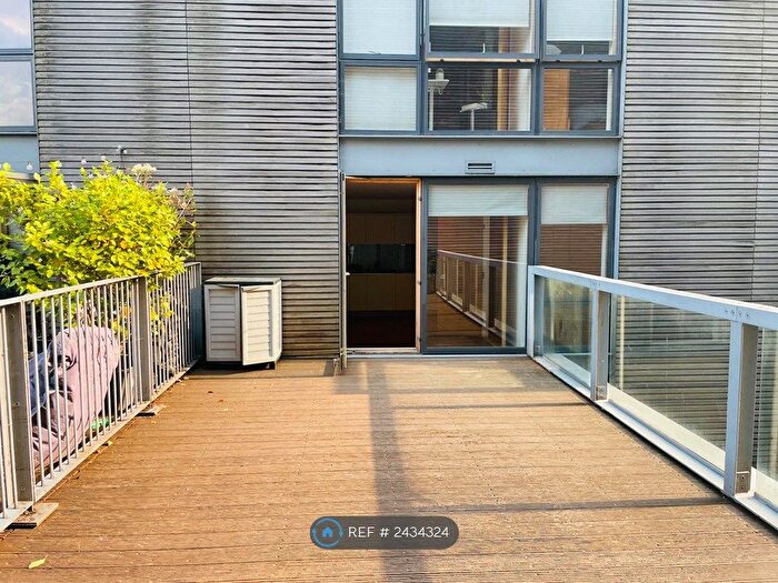 1 Bedroom Flat To Rent In Provost Street, London, N1