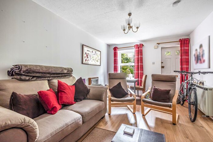 1 Bedroom Maisonette To Rent In Broomfield, Lightwater, GU18