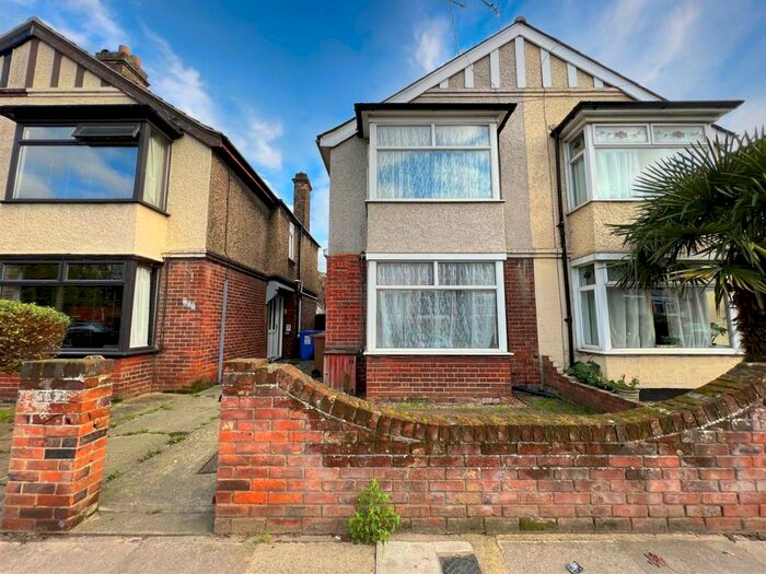 3 Bedroom Semi-Detached House To Rent In Wherstead Road, Ipswich, IP2