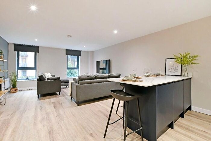 4 Bedroom Flat To Rent In Broomhall Street, West One Space, S3