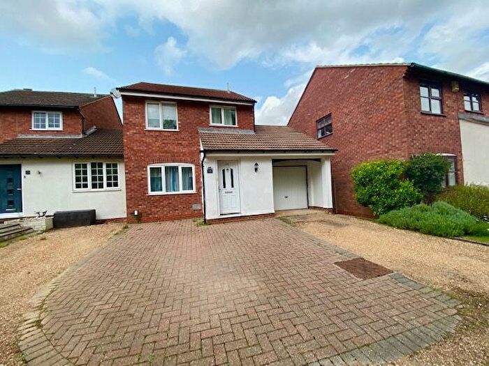 3 Bedroom Property To Rent In Clay Hill, Two Mile Ash, Milton Keynes, MK8