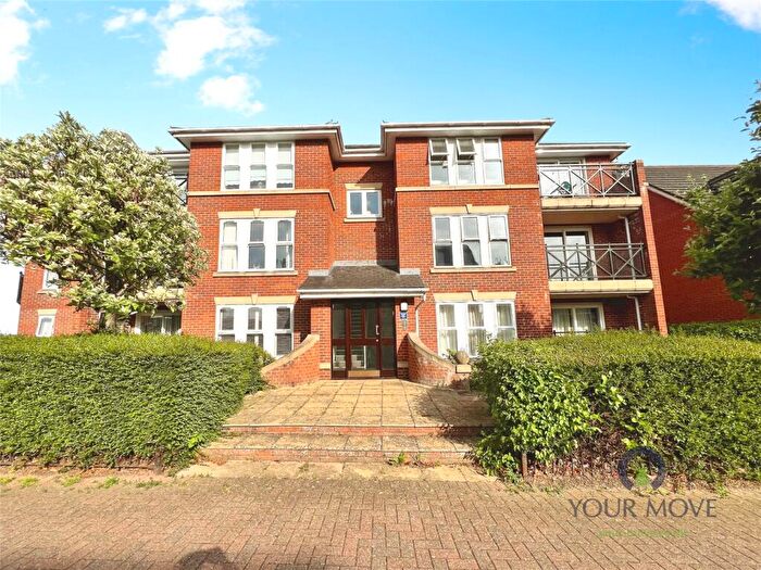 1 Bedroom Flat To Rent In Goldcrest Drive, St Marys Island, Chatham, Kent, ME4