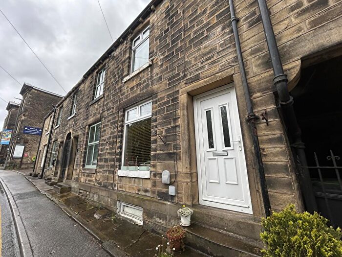 3 Bedroom Terraced House To Rent In Station Road, Holmfirth, HD9