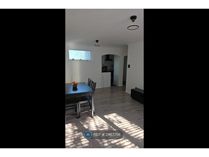 1 Bedroom Flat To Rent In Sawyer Close, London, N9
