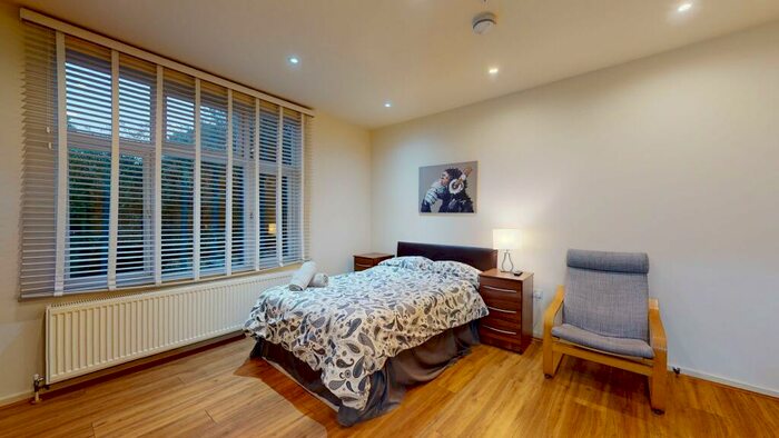 Studio To Rent In Chatsworth Road, NW2