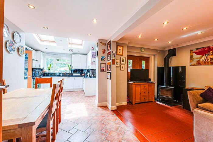 4 Bedroom Detached House For Sale In Spindle Beams, Rochford, SS4