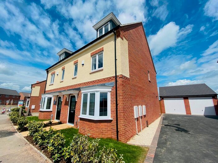 3 Bedroom Semi-Detached House To Rent In Airfield Road, Market Harborough, Leicestershire, LE16