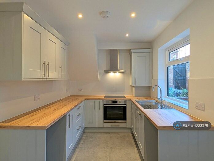 2 Bedroom Flat To Rent In Brighton Road, Gateshead, NE8