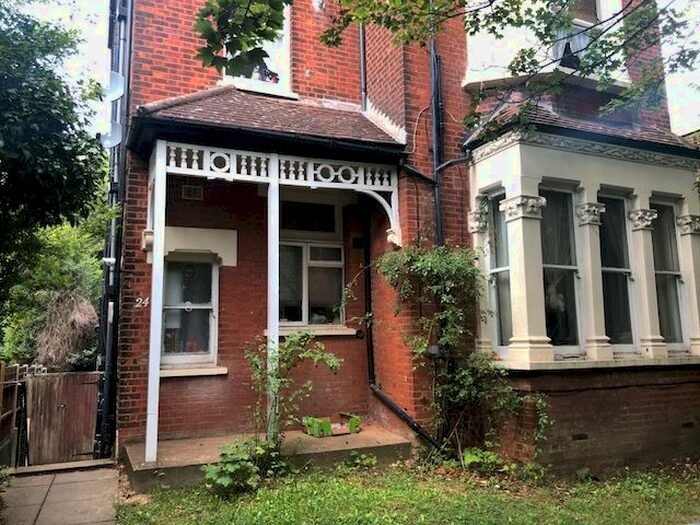 Studio To Rent In Birdhurst Road, South Croydon, CR2