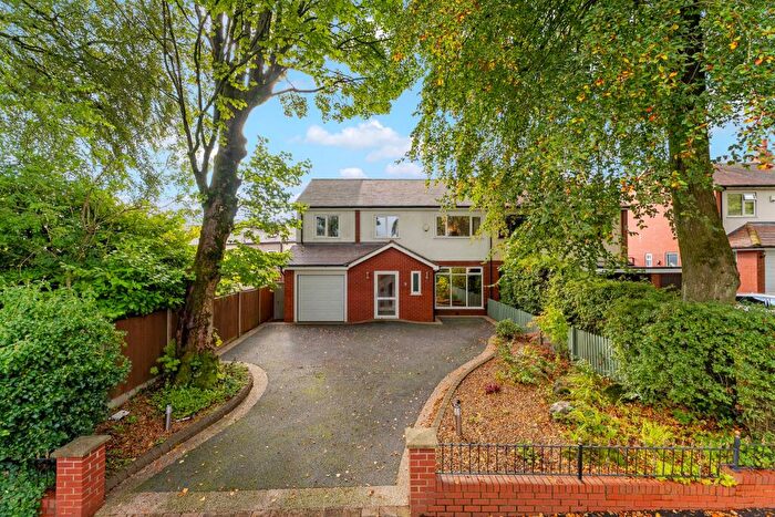 4 Bedroom Semi-Detached House For Sale In New Church Road, Bolton, BL1