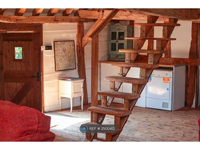 1 Bedroom Detached House To Rent In Thorncombe Street, Bramley Guildford, GU5