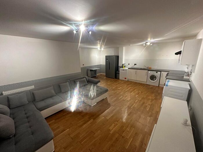 2 Bedroom Flat To Rent In Richard Moore Court, Rainham Road South, Dagenham, RM10