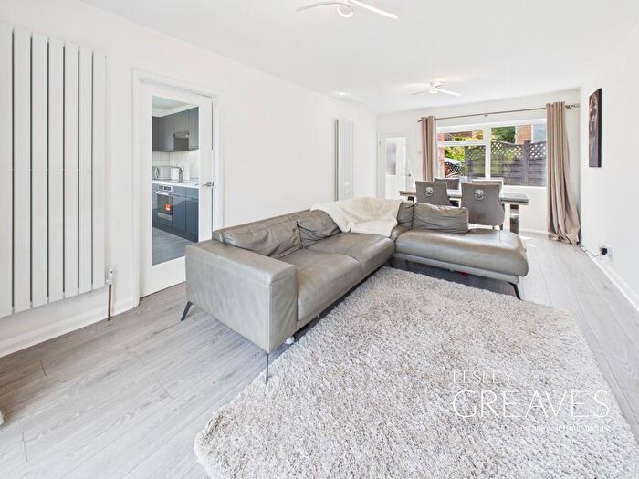 3 Bedroom Detached House For Sale In Digby Hall Drive, Gedling, Nottingham, NG4