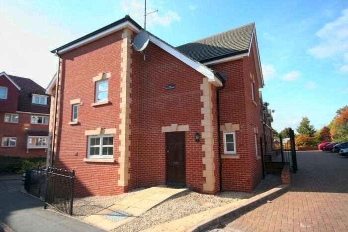 2 Bedroom Terraced House To Rent In The Old Maltings, Station Terrace, Buckingham, MK18