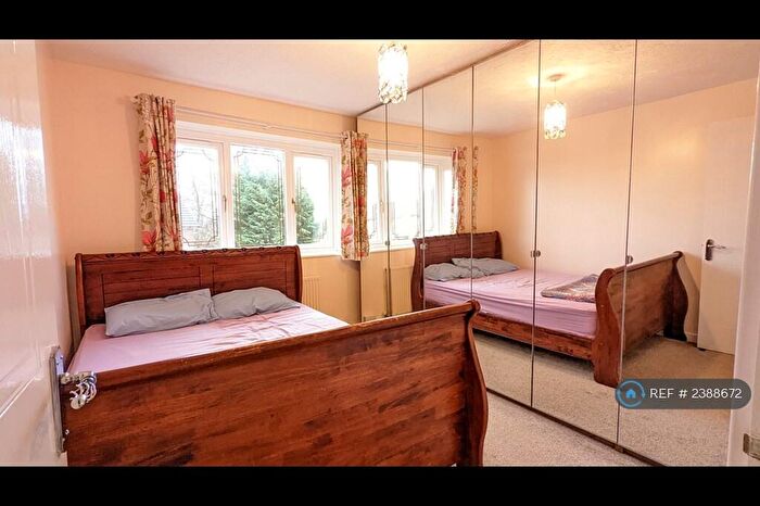 4 Bedroom Semi-Detached House To Rent In Firecrest Close, Birmingham, B23