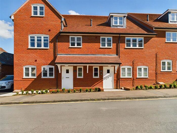 1 Bedroom Flat To Rent In Copper Beech Terrace, Wratten Road East, Hitchin, SG5