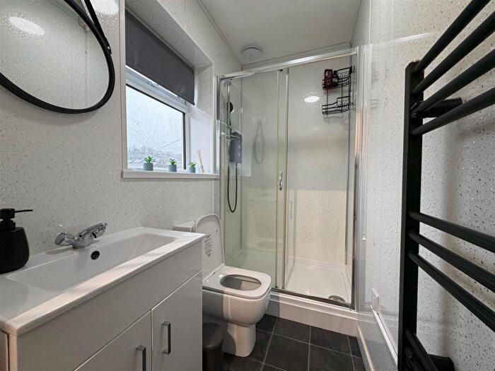 2 Bedroom Flat To Rent In Mansfield Road, Nottingham, NG5