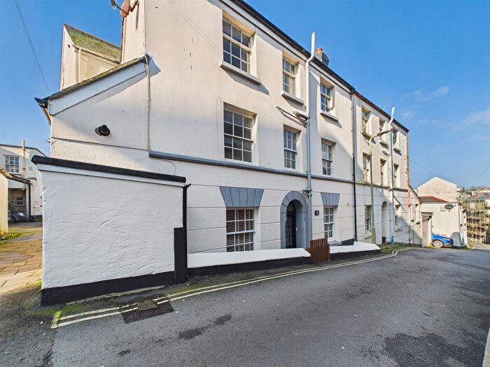 4 Bedroom Semi Detached House To Rent In Regent Place, Ilfracombe, EX34