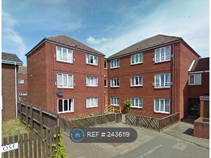 2 Bedroom Flat To Rent In Birchwood, Lincoln, LN6
