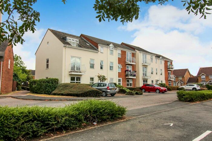 1 Bedroom Apartment To Rent In Moorhen Court, Aylesbury, HP19
