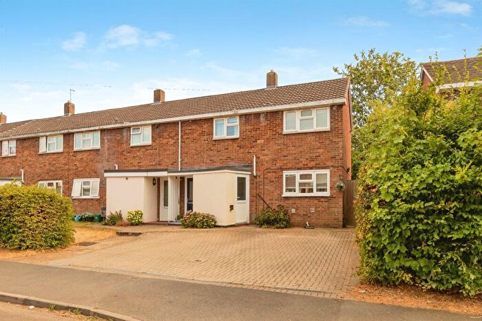 3 Bedroom End Of Terrace House For Sale In The Willows, Stevenage, SG2