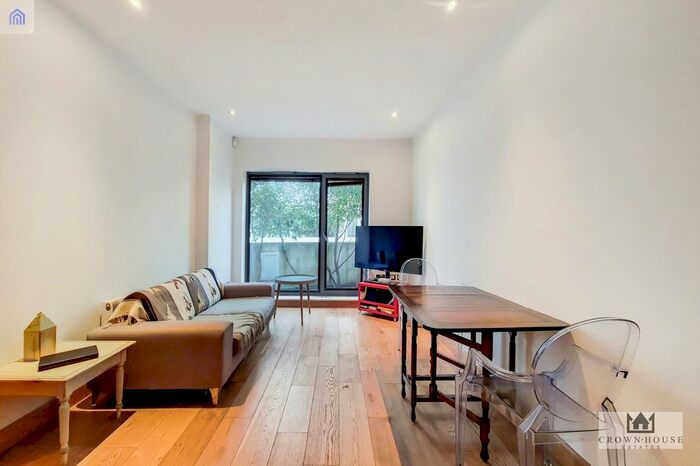 3 Bedroom Terraced House To Rent In Wendell Mews, London, W12