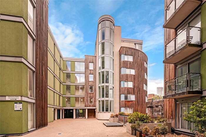 2 Bedroom Flat For Sale In Grosvenor Court, Wharf Lane, London, E14