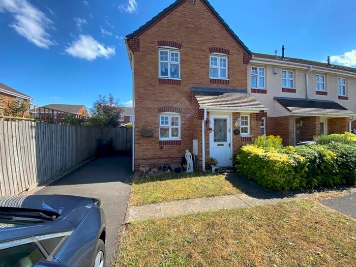 3 Bedroom End Of Terrace House To Rent In Haselbury Corner, Nuneaton, CV10