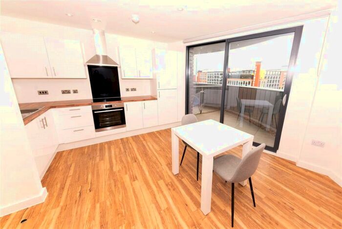 2 Bedroom Flat To Rent In Manchester Waters, Pomona Strand, Old Trafford, M16