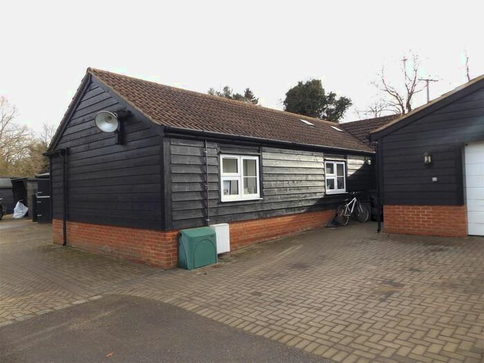 2 Bedroom Detached Bungalow To Rent In Birch Tree Grove, Ley Hill, Chesham HP5