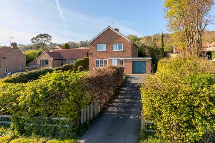 4 Bedroom Detached House For Sale In Back Lane, Ampleforth, York, YO62