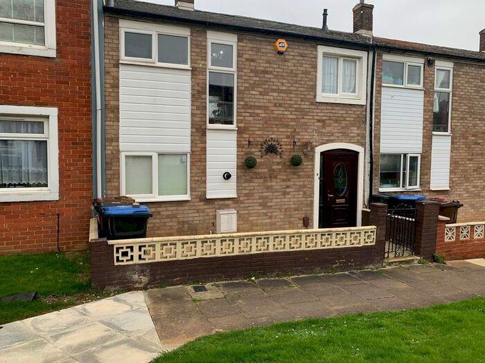 3 Bedroom Terraced House To Rent In Gean Walk, Hatfield, AL10