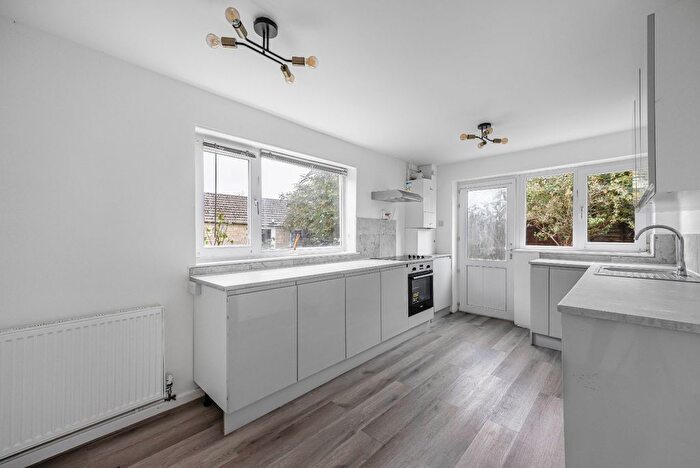 3 Bedroom Bungalow For Sale In Hatherop Road, Fairford, Gloucestershire, GL7