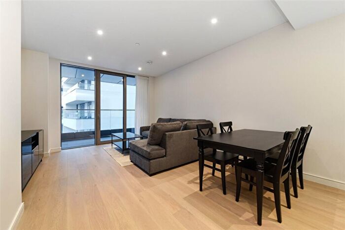 1 Bedroom Apartment To Rent In Park Drive, Canary Wharf, E14