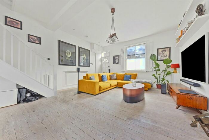 2 Bedroom Terraced House To Rent In Wellington Row, Columbia Road, E2