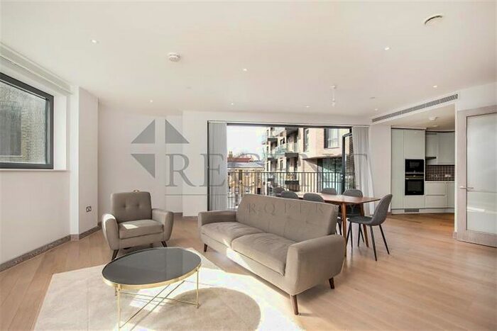 3 Bedroom Flat To Rent In Dray House, Ram Quarter SW18