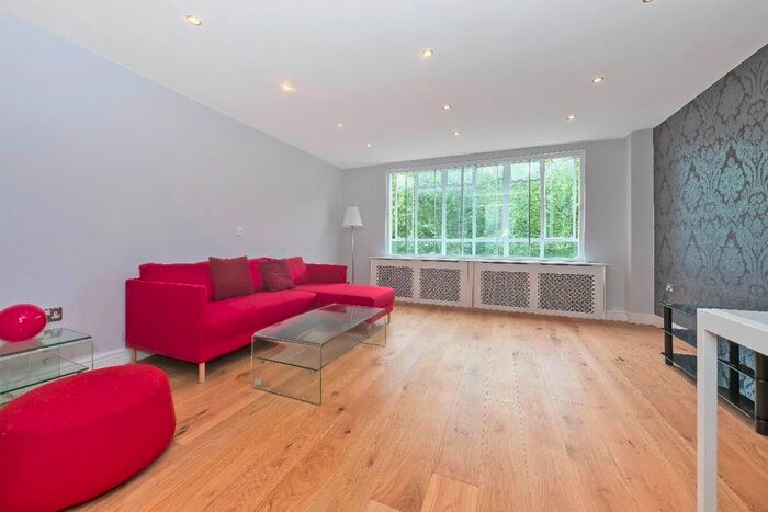 2 Bedroom Flat To Rent In Hyde Park Place, London, W2