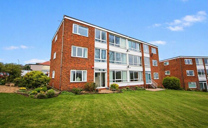 2 Bedroom Flat For Sale In Old Well Head, Well Head, Halifax, HX1