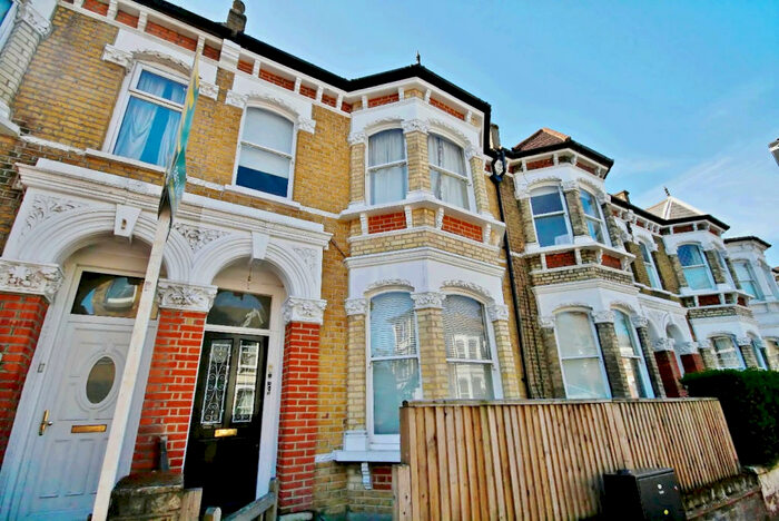1 Bedroom Flat To Rent In East Dulwich Grove, East Dulwich, SE22
