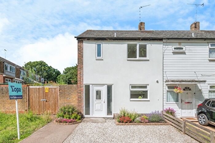 3 Bedroom End Of Terrace House For Sale In Great Mistley, Basildon, SS16