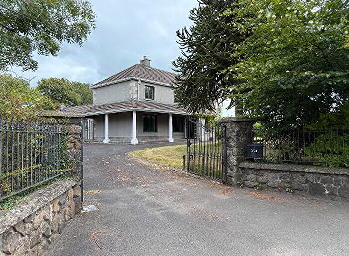 4 Bedroom Detached House With Outbuildingses For Sale In Lisnevenagh Road, Antrim, BT41