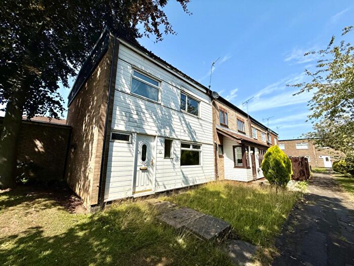 3 Bedroom End Of Terrace House For Sale In Hatfield Place, Peterlee., SR8