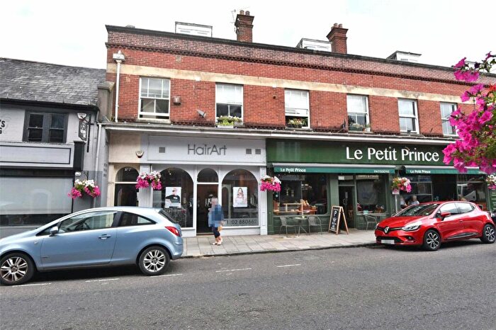 1 Bedroom Apartment To Rent In East Street, Wimborne, Dorset, BH21